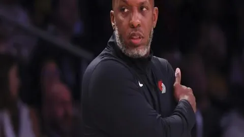 Jeff Stotts运动医学专家：手术成为热议的治疗选择